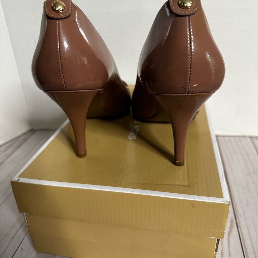 MICHAEL KORS DUSTY ROSE PATENT - Picture 7 of 9
